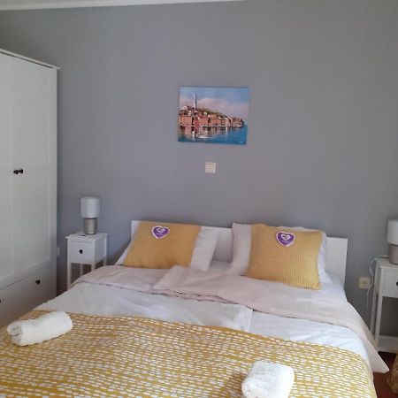 Lola apartmani Rovigno Esterno foto