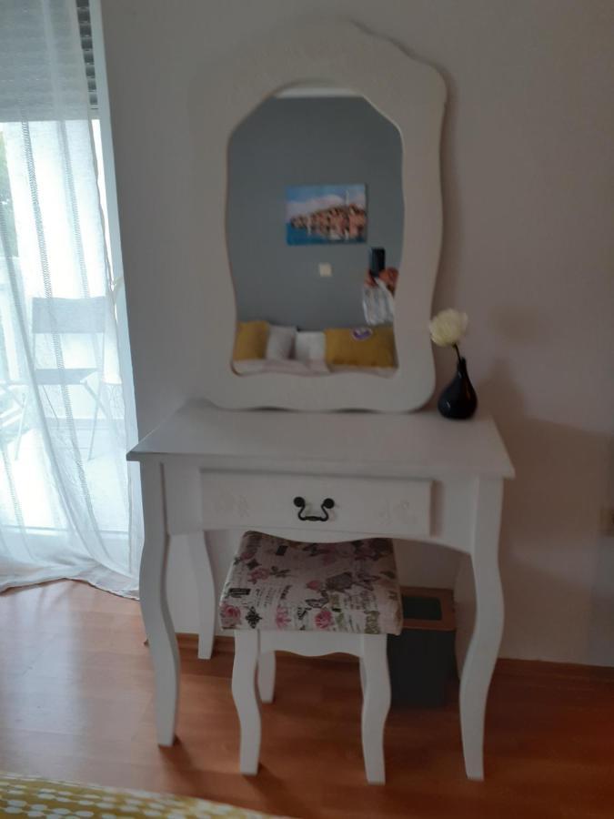 Lola apartmani Rovigno Esterno foto