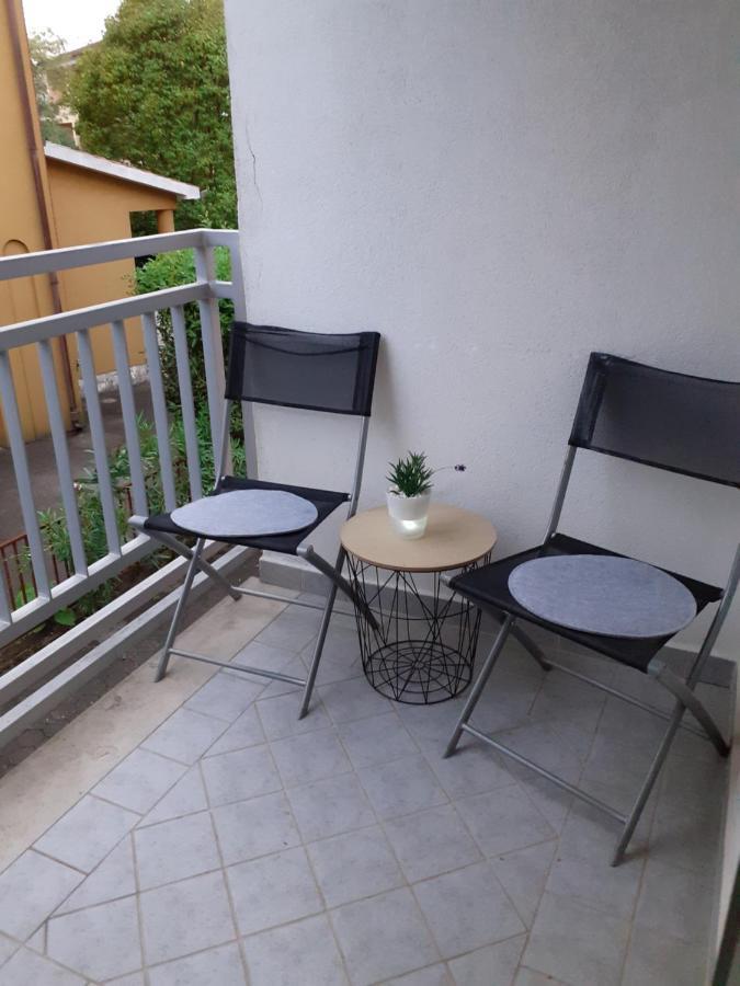 Lola apartmani Rovigno Esterno foto